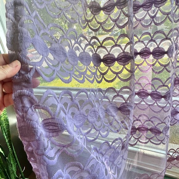 Vintage 70s curtain, purple/lavender sheer fuzzy stripes, pleated single panel - Picture 5 of 9